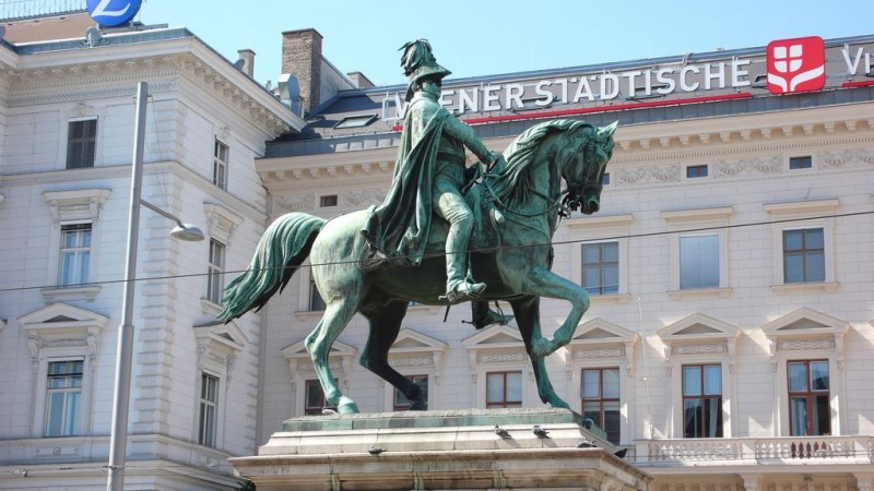 Шварценбергплац (Schwarzenbergplatz)