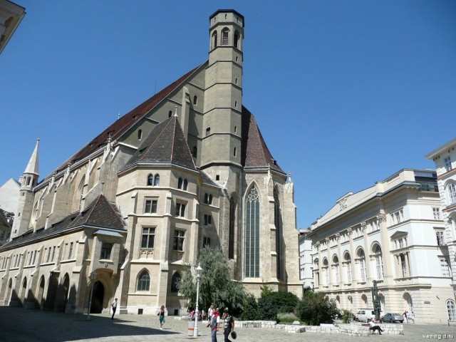 Церковь Миноритов (Minoritenkirche)