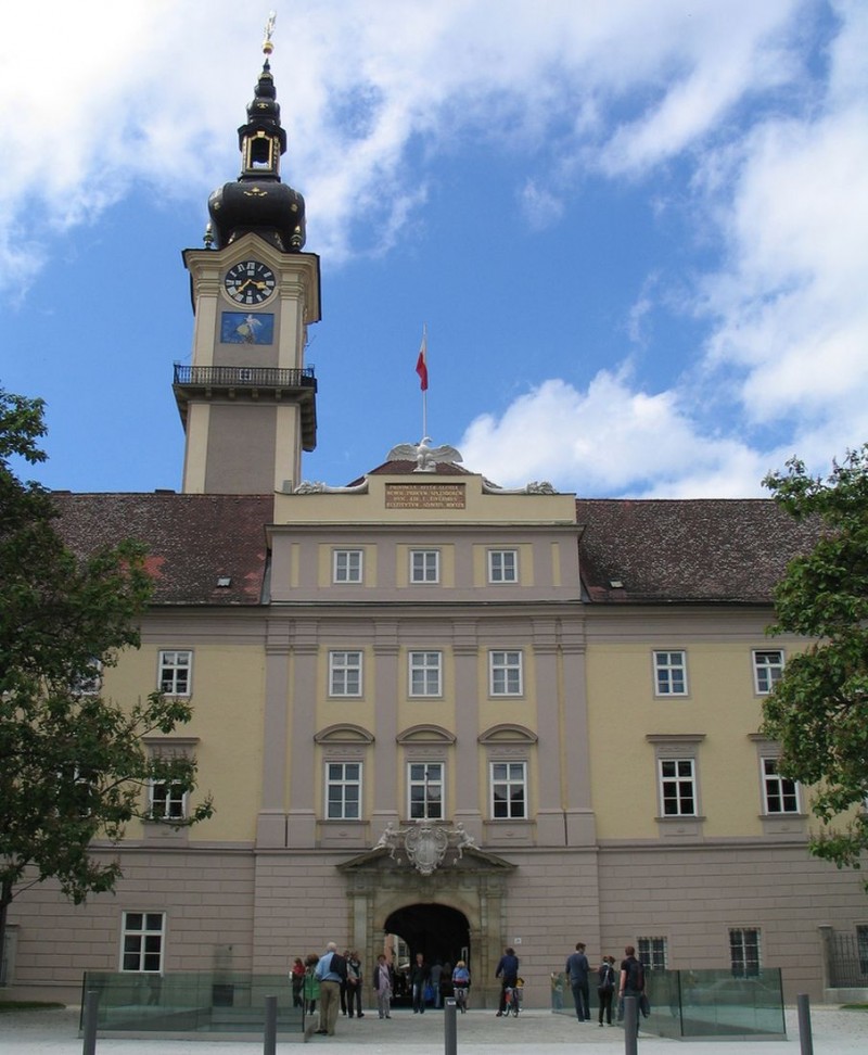 Замок Ландхаус (Linzer Landhaus)