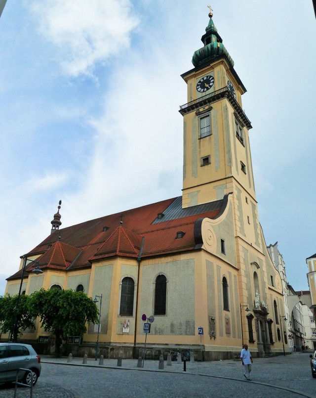 Приходская церковь св. Марии (Stadtpfarrkirche)