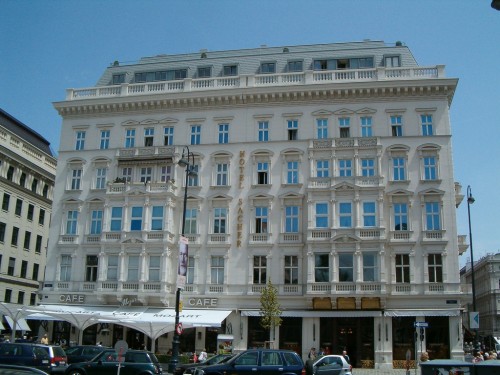 Отель в Вене