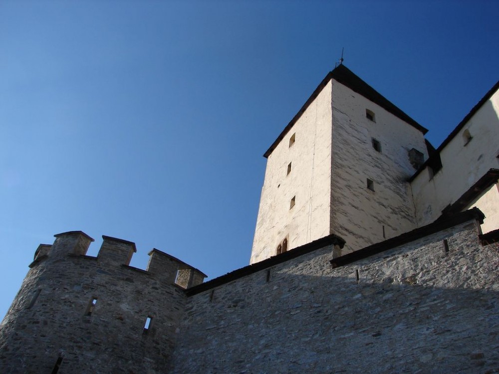 Замок Маутерндорф (Burg Mauterndorf)