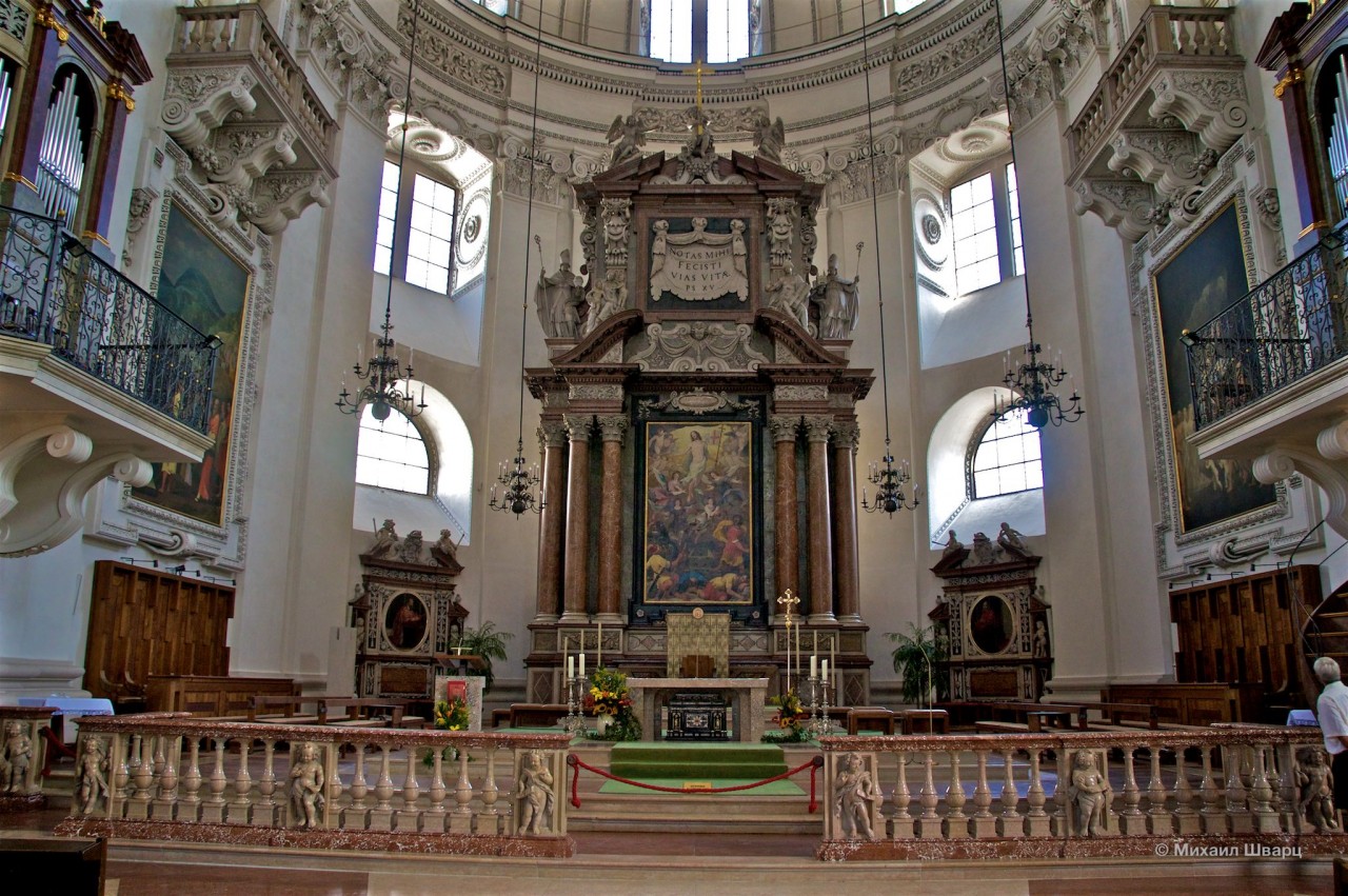 Зальцбургский собор интерьер