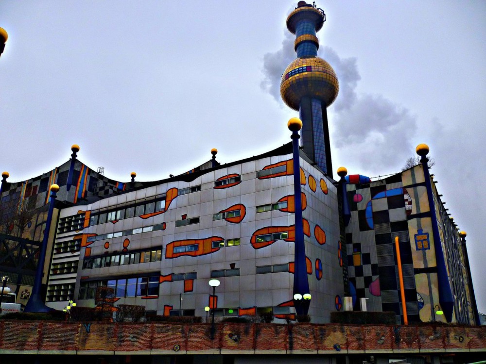 Мусоросжигательный завод Шпиттелау (Müllverbrennungsanlage Spittelau)