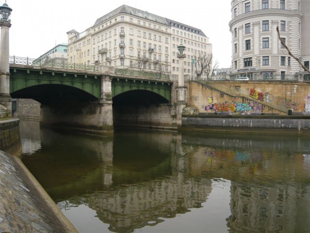 Мост Радецкого (Radetzkybrücke)