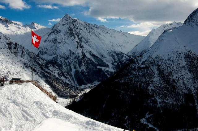 Швейцарский зимний курорт Зас-Фе (нем. Saas-Fee)