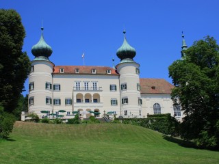 Замок Артштеттен