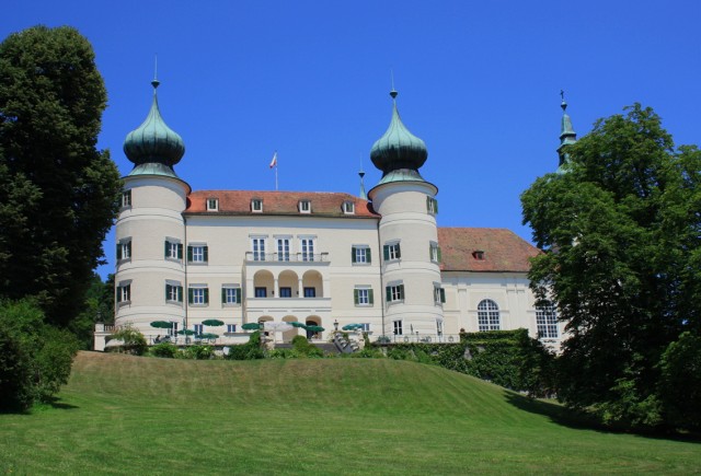 Замок Артштеттен (Schloss Artstetten)