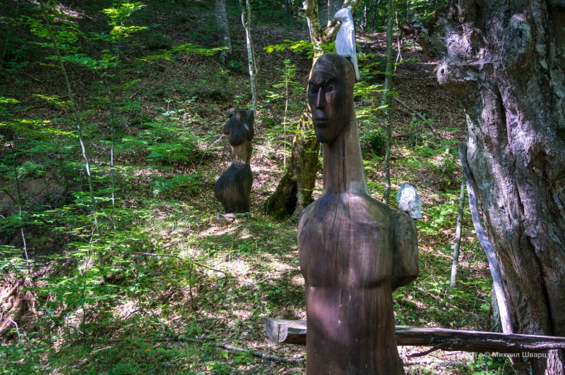 Современные деревянные скульптуры