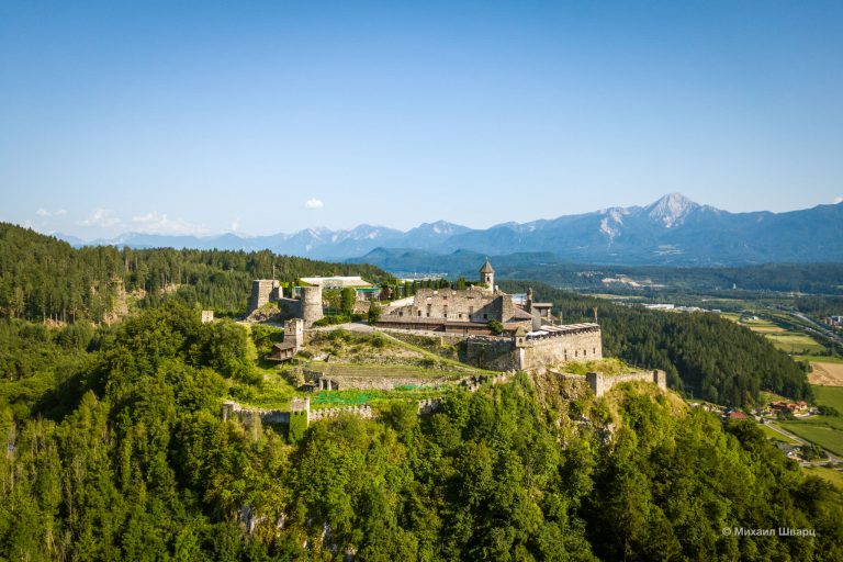 Замок Ландскрон (Burg Landskron)