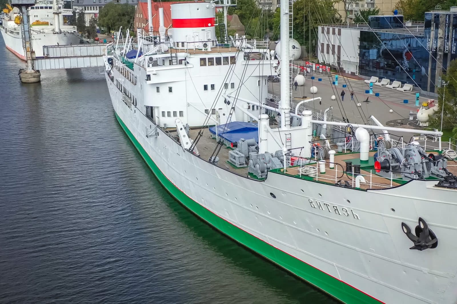 Научно-исследовательское судно-музей "Витязь"