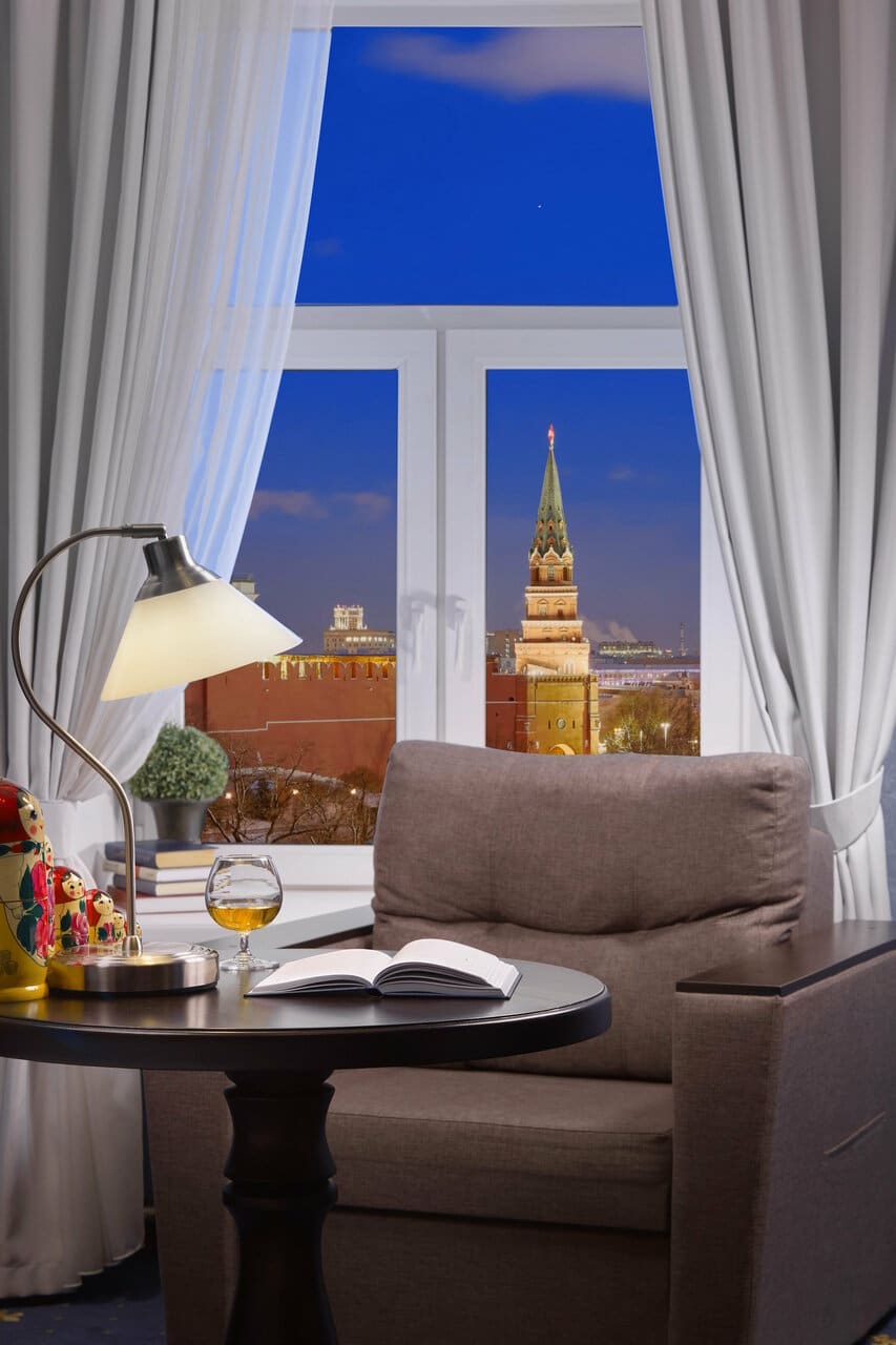 МИРРОС Отель Москва Кремль